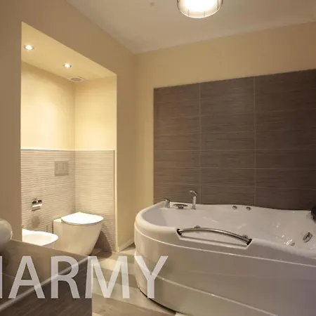 Live Bucharest Apartment Exterior photo